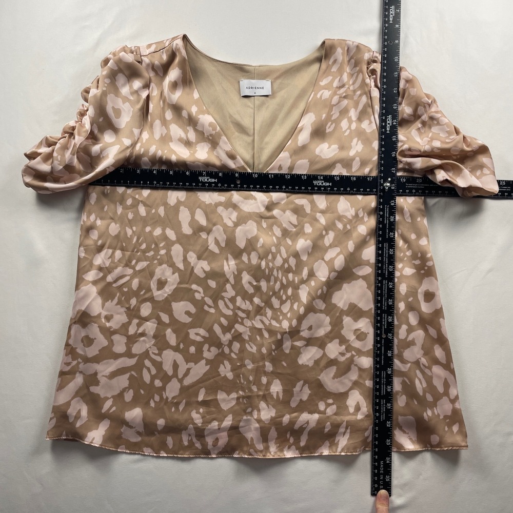 Adrienne Leopard Print V-Neck Satin Blouse Tan Ruched Puff Sleeve Top M 2489SAM - Picture 5 of 16